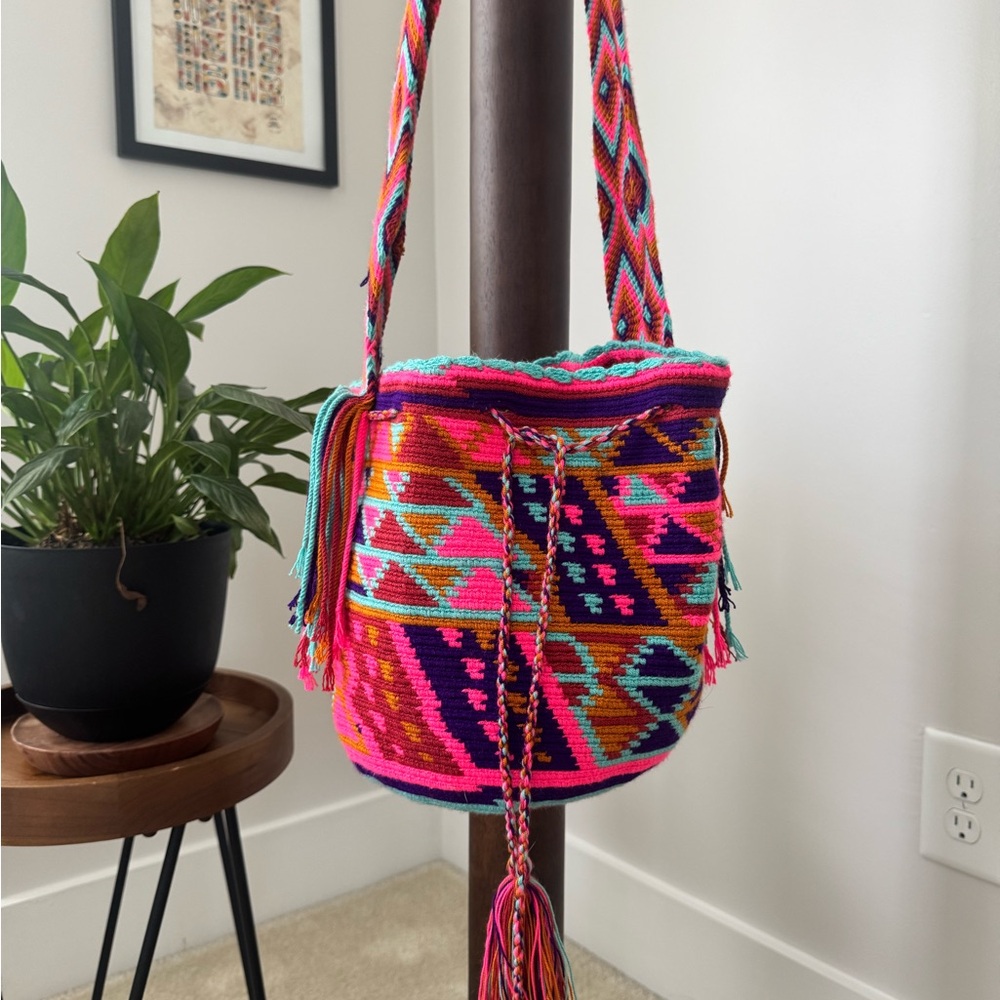 New Colorful Woven Shoulder Bag